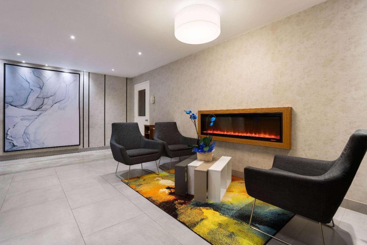 Ramada By Wyndham Bronx Hotell New York Exteriör bild